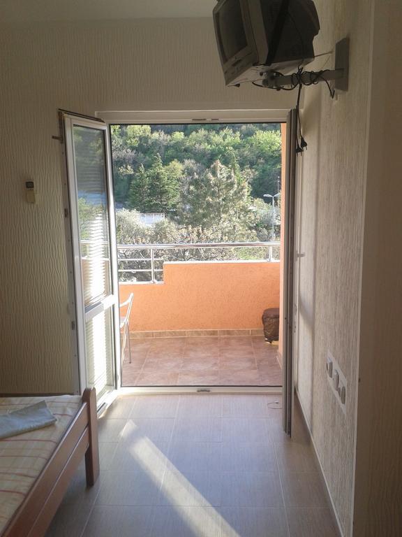 Guesthouse Lautasevic Petrovac Exterior photo